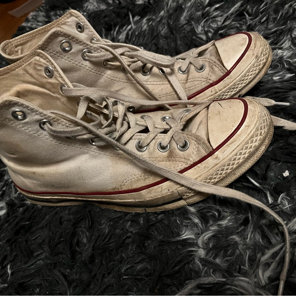 Beaten White Chuck 70